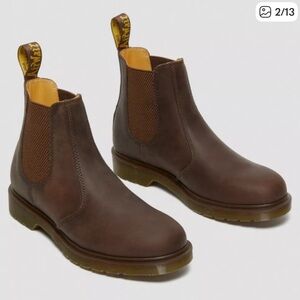 Dr. Martens Brown Chelsea Boots crazy horse 2976